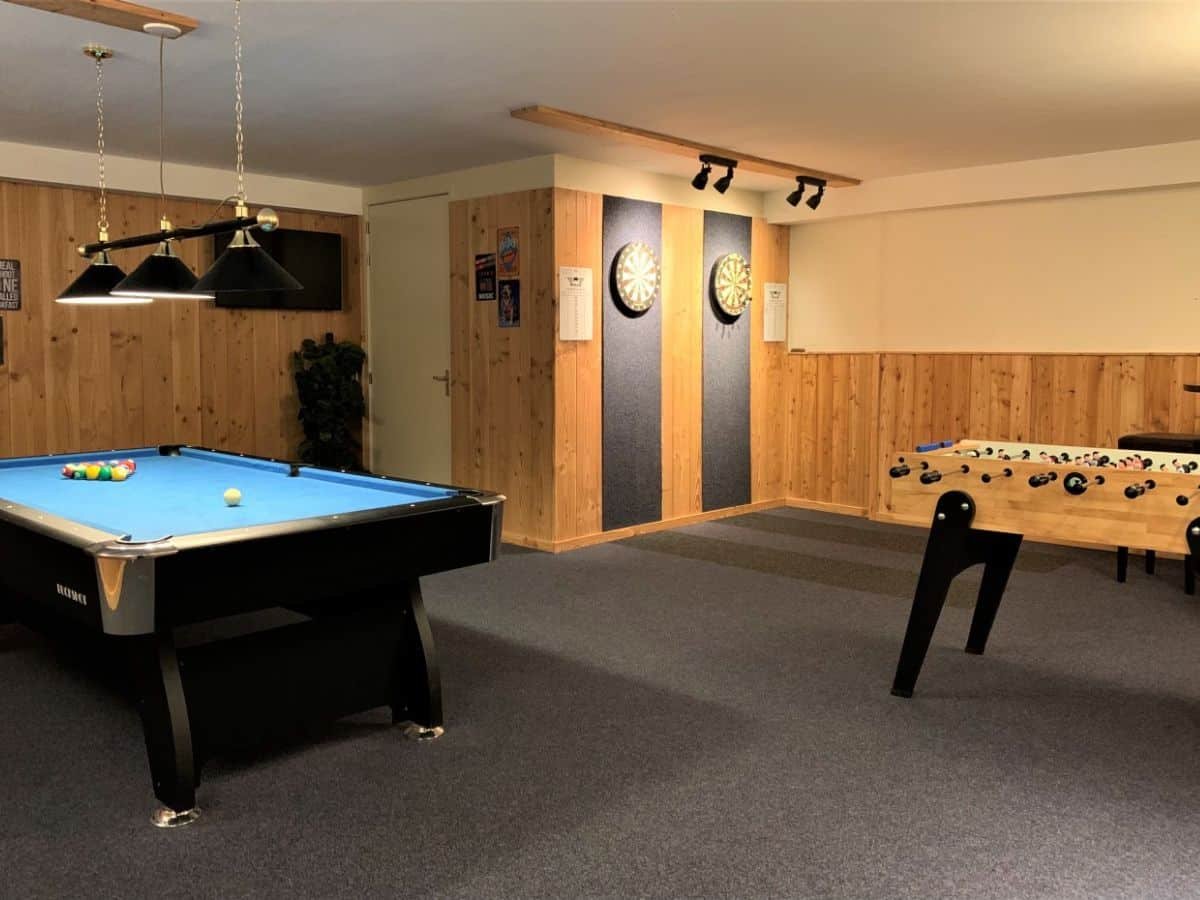 groepsaccommodatie-nijmegen-berg-en-dal-20-22-personen-9-slaapkamers-3 Unieke recreatieruimte voor familieweekend