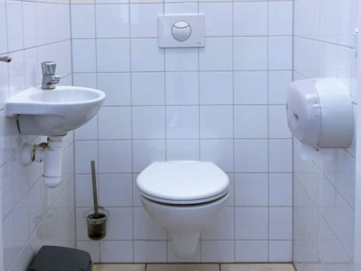 groepsaccommodatie-nijmegen-berg-en-dal-26-personen-10-slaapkamers-26 Elke kamer heeft een eigen douche/toilet