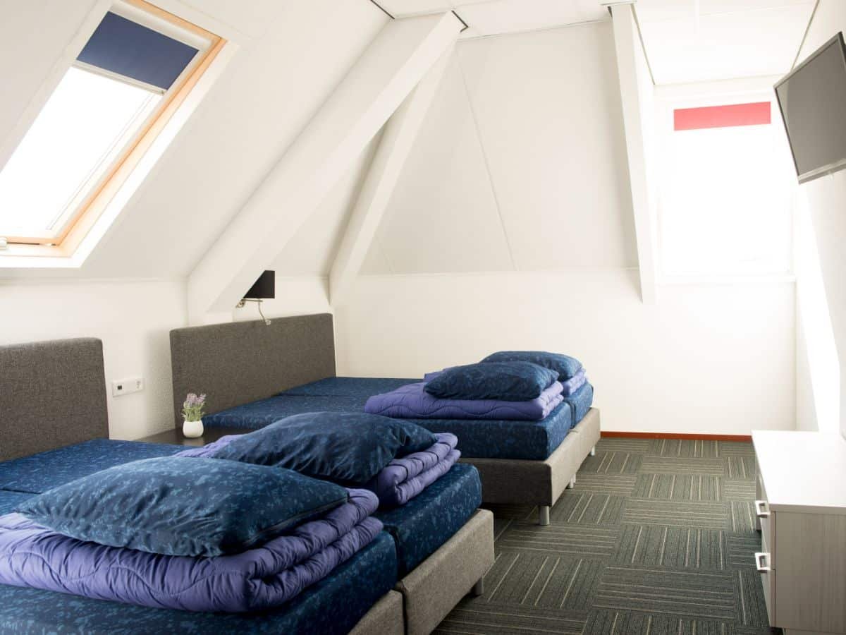 groepsaccommodatie-40-personen-11 Slaapkamers vaak met eigen badkamer