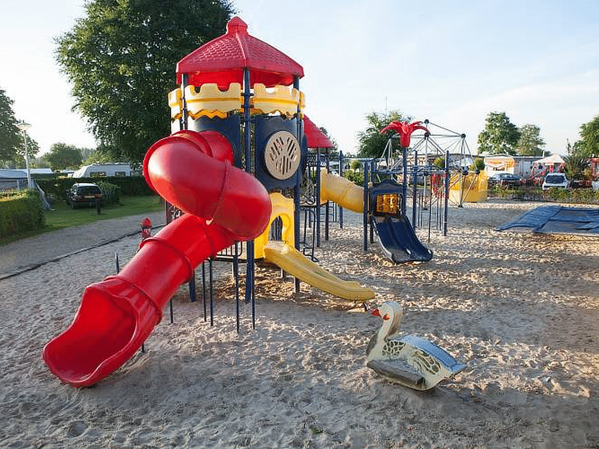 groepsaccommodatie-40-personen-13 Speeltoestel voor de kleintjes